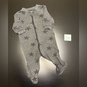 ⭐️2/$5.00⭐️ George Charcoal  0-3m Star Footed Sleeper